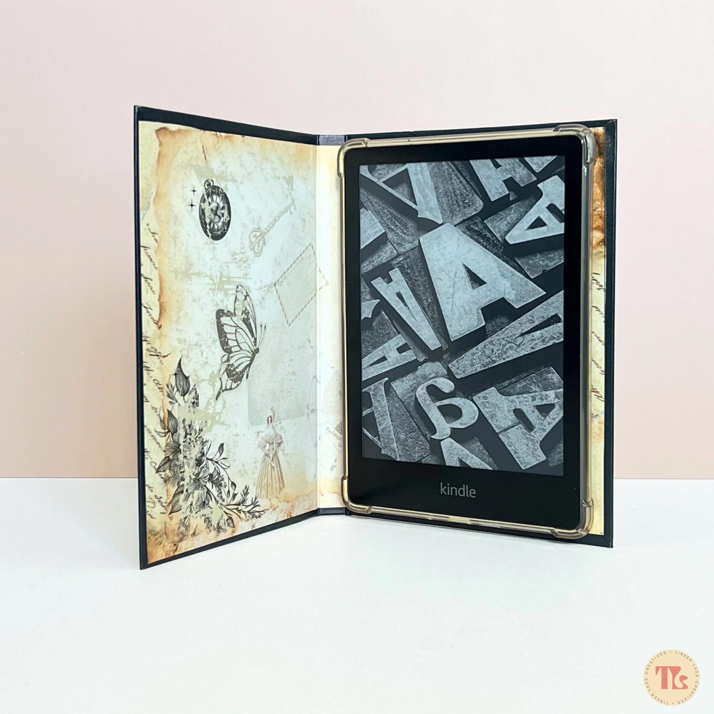 Kindle Cover - Chapter Awaits